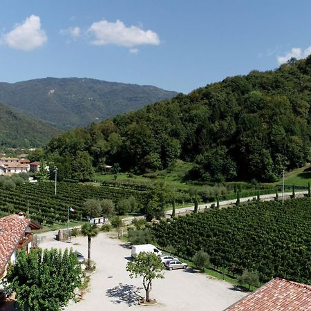 Wine Resort Faedis Екстериор снимка